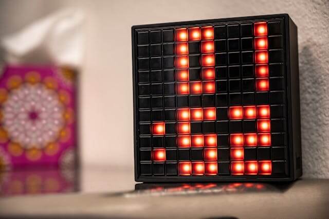 Digital display showing numbers in red LED, electronic numeric panel or clock interface.