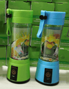 travel smoothie maker blue and green